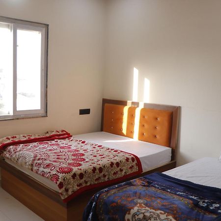 Dolphin Guest House Mathura Kültér fotó